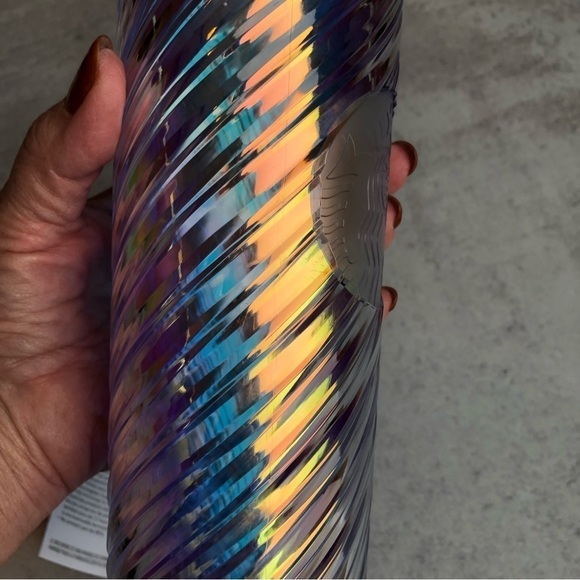 Starbucks Holiday 2022 Iridescent Tumbler 16 Ounce - Picture 8 of 10